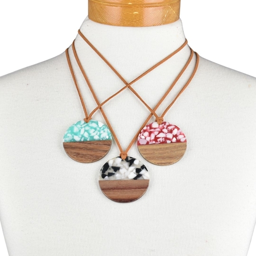 THSAP1011: (3 pcs) Wood Resin Pendant Necklace Pack