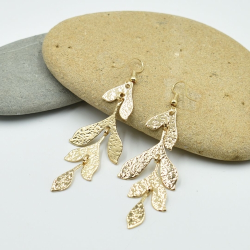 THSE1093: Gold: Leaf Drop Earrings