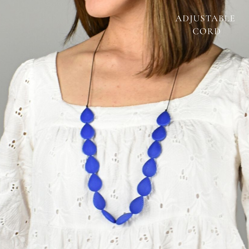 THSJ1258: Blue: Teardrop Resin Necklace