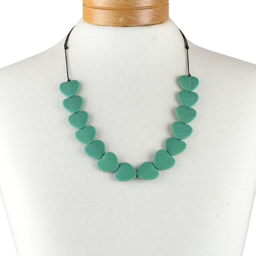 THSJ1266: Green: Heart Resin Necklace