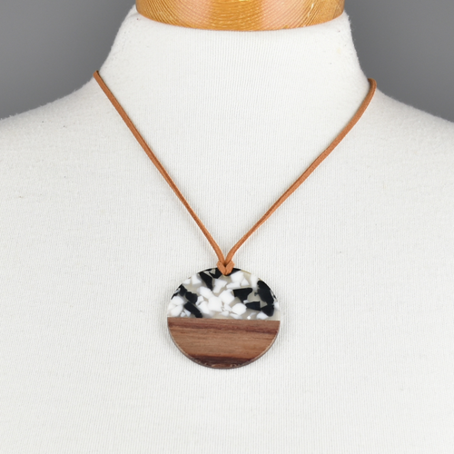 THSJ1285: White: Wood Resin Pendant Necklace