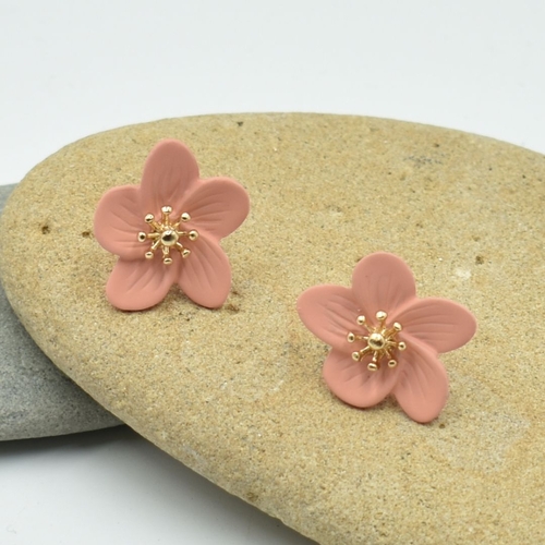 THSE1070: Rose Pink: Flower Petals Earrings
