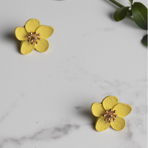 THSE1073: Cornflower Yellow: Flower Petals Earrings